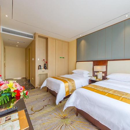 Vienna International Hotel Diecai Wanda High Speed ​​Rail Station Guilin Esterno foto