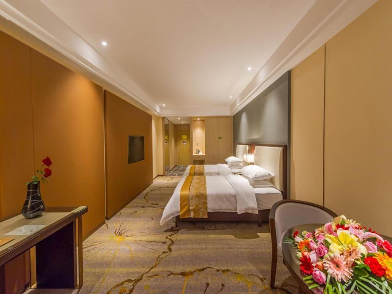 Vienna International Hotel Diecai Wanda High Speed ​​Rail Station Guilin Esterno foto